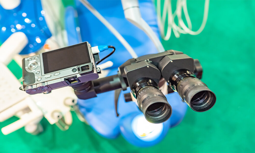 Binoculars with Built-In Cameras